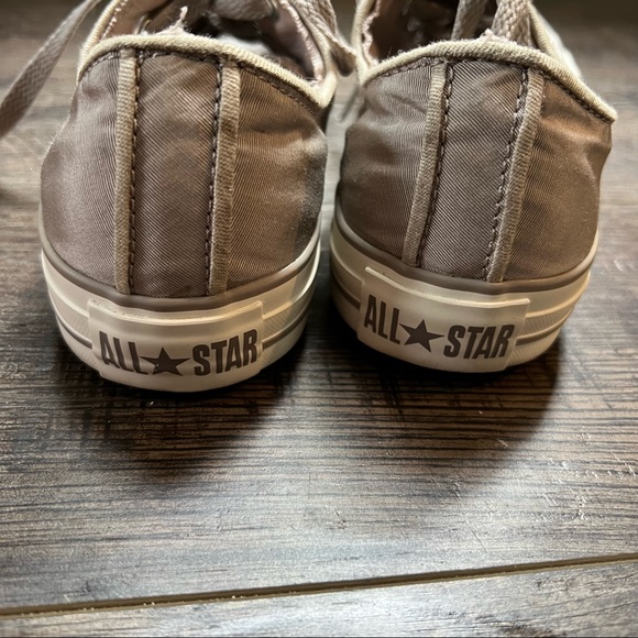 Converse - Picture 3 of 6